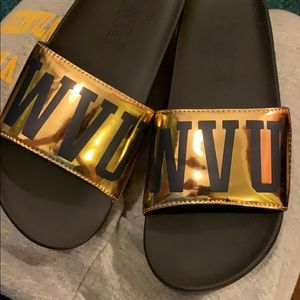 WVU slides fits more like an 8 would